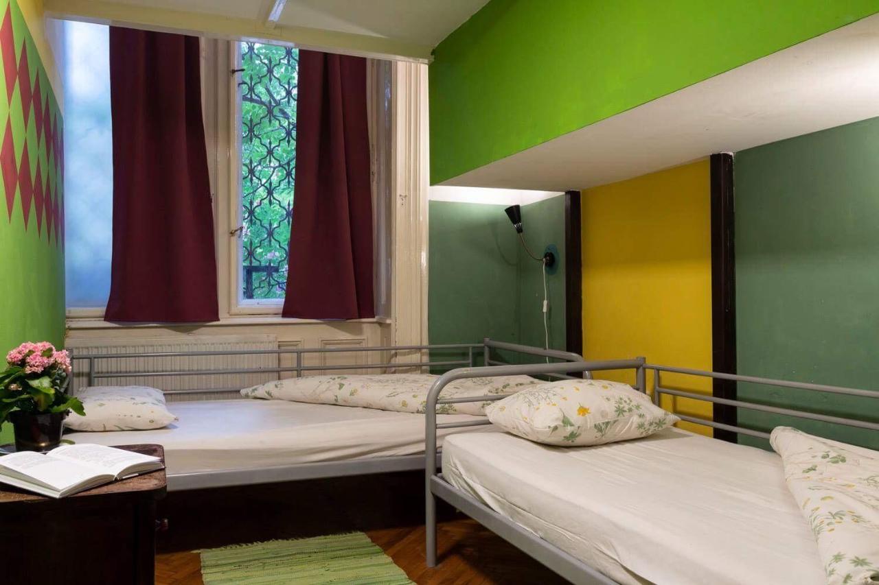 Baroque Hostel&coworking *