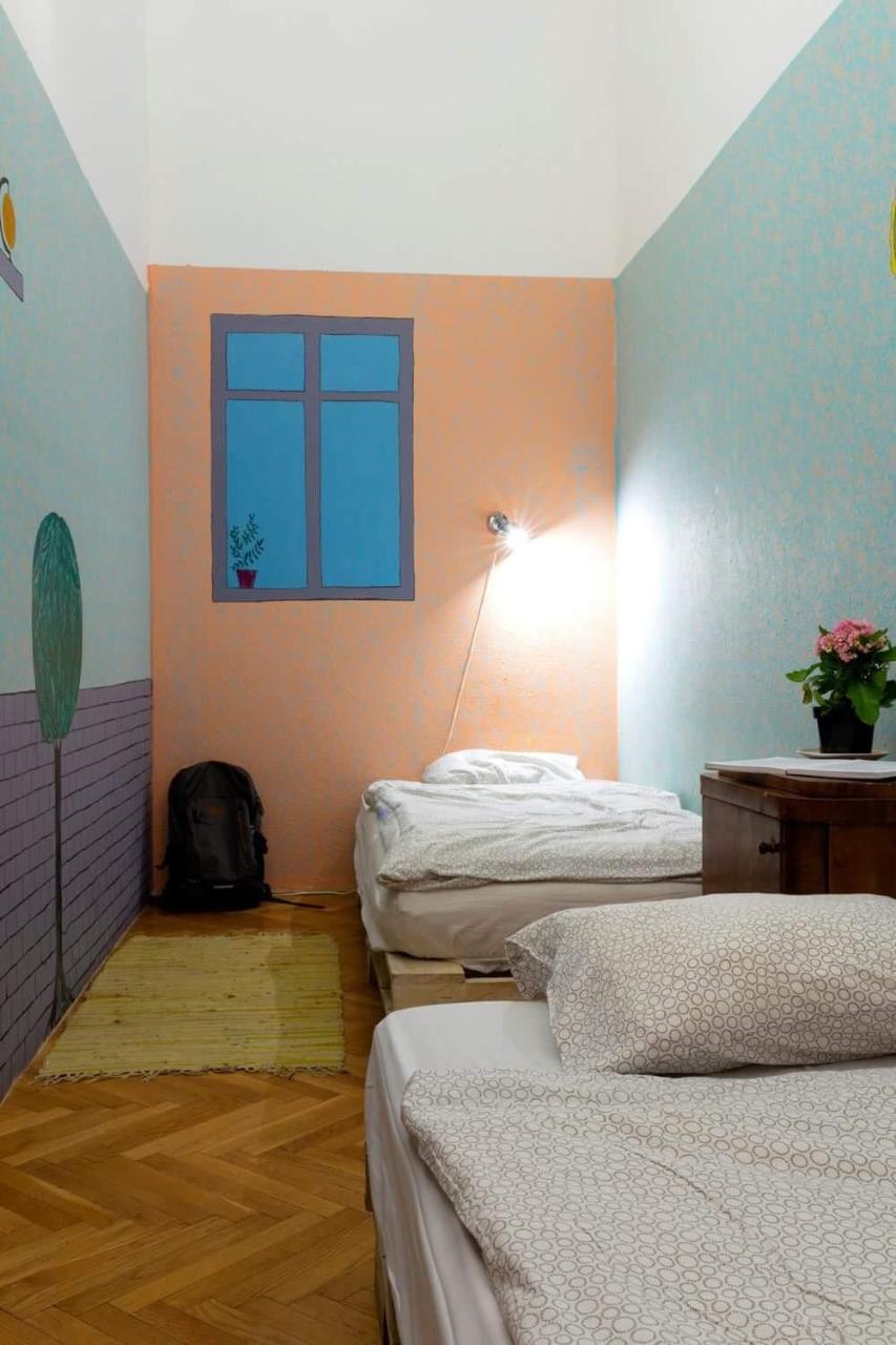 Hostel Baroque & Coworking