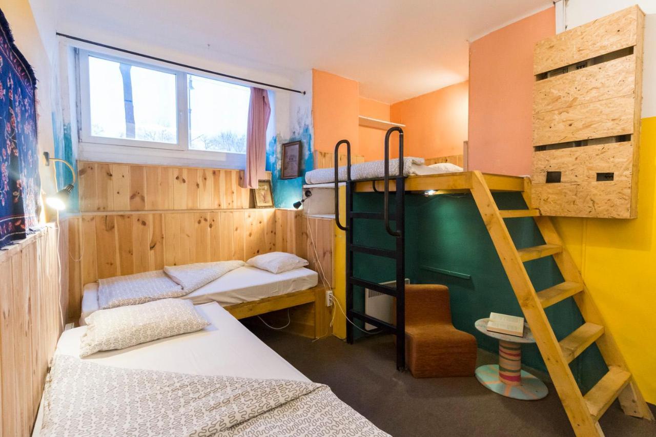 Baroque & Coworking Hostel
