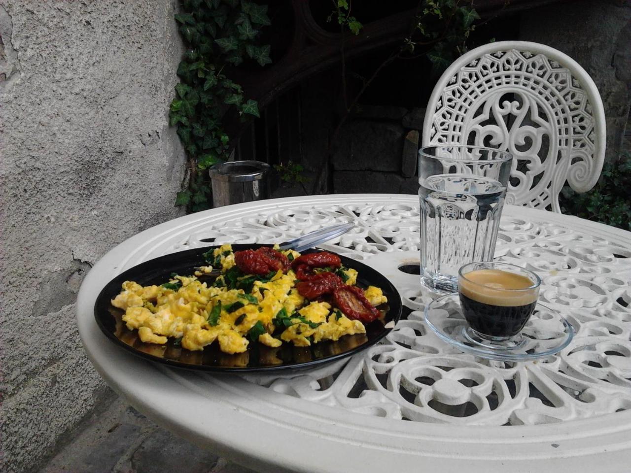 Hostel Baroque & Coworking