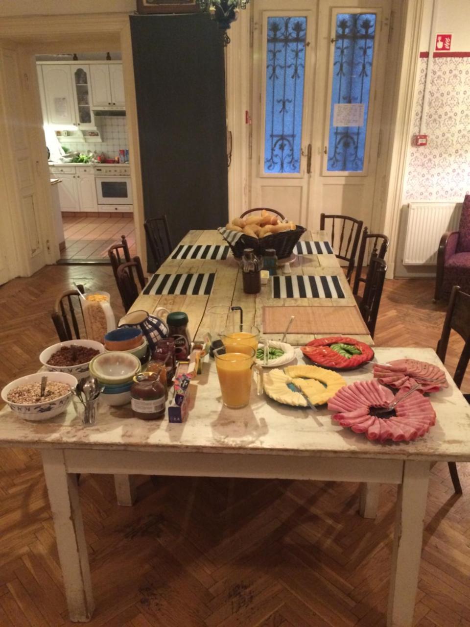 Hostel Baroque & Coworking